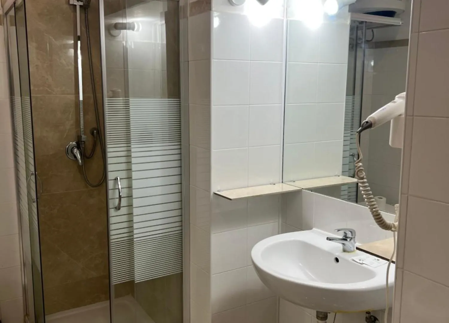 P-Suite Plaza Roma 0*, Řím