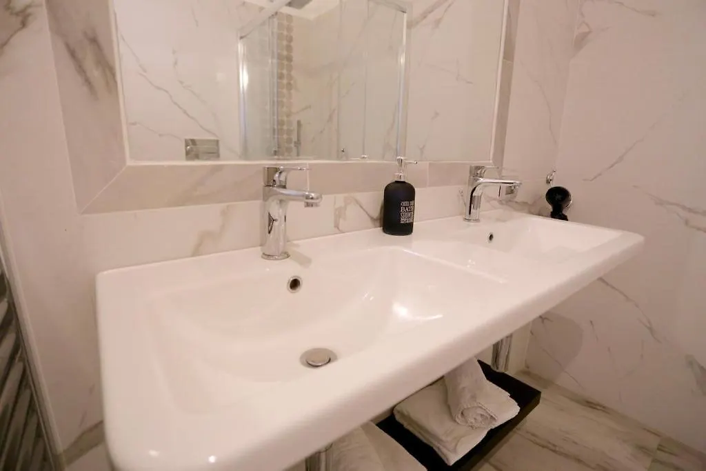 P-Suite Plaza Roma 0*, ローマ イタリア